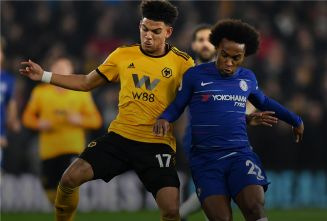 记者：米兰将与莱万经纪人会面讨论转会，伊布支持这一交易