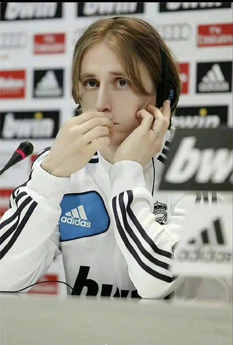 [NBA-湖人] 东契奇38+10+10湖人不敌马刺 文班复出16+14