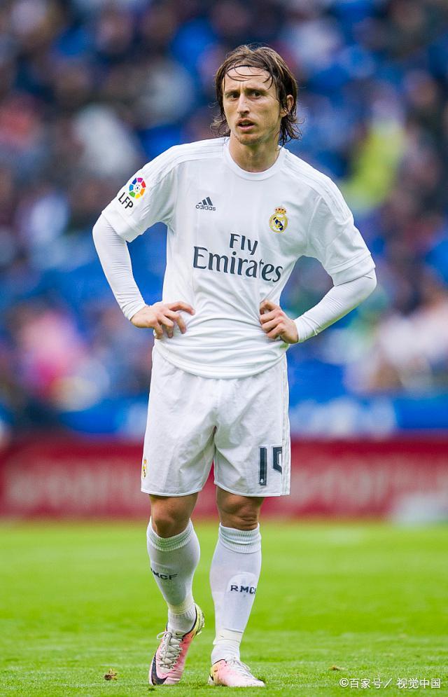 难以释怀！王楚钦回忆巴黎奥运失利：至今想不通球拍为何被踩断