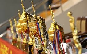 欧冠-梅西姆皇2射2传!内马尔建功 巴黎7-2狂胜出线