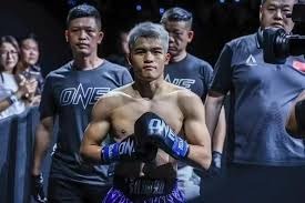 荷兰足协官方：小克鲁伊维特因伤缺战立陶宛，已经返回俱乐部