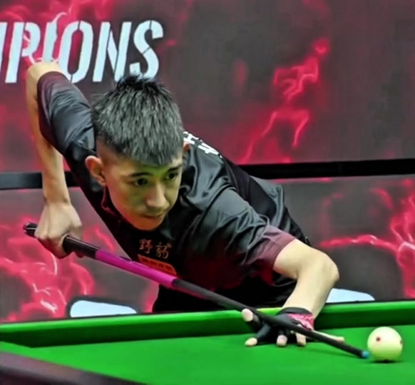 挥为球队贡 挥为球队贡